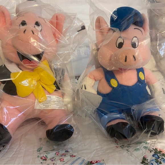 NWT Vintage Disney Two of the Three Little Pigs Stuffed Toys - Picture 1 of 2